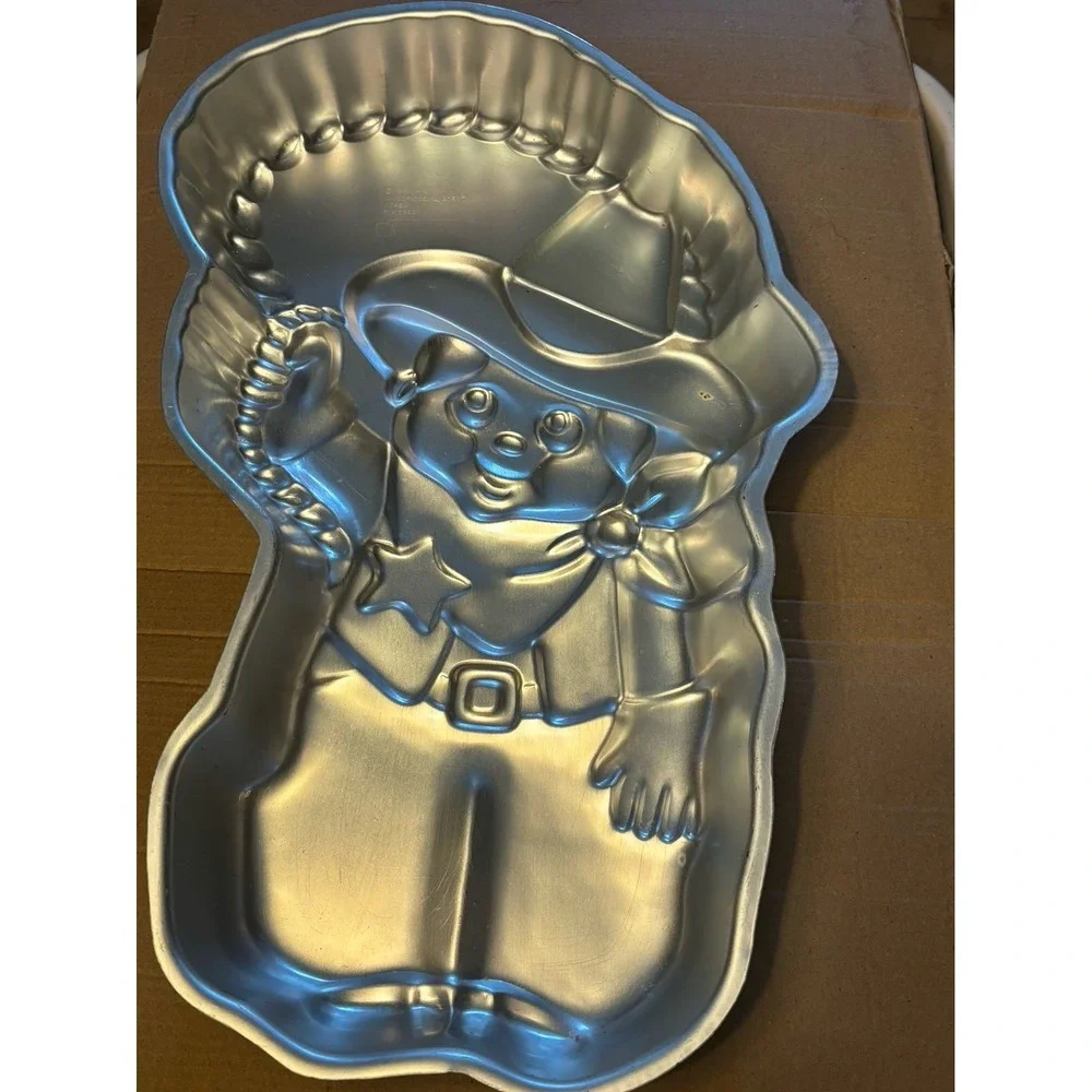 Wilton Cowboy Cake Pan Mold Form Pan Birthday Cake. Rare Year 1981
